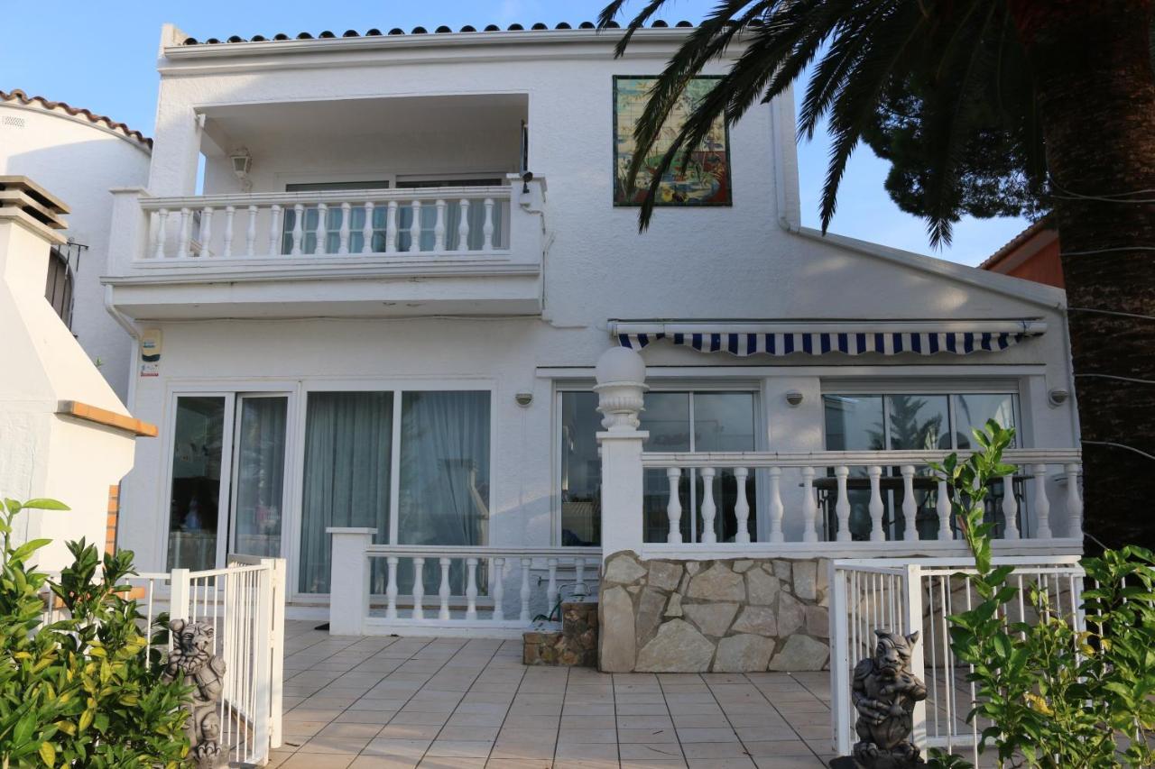Villa Requesens On Canal إمبوريابرافا المظهر الخارجي الصورة