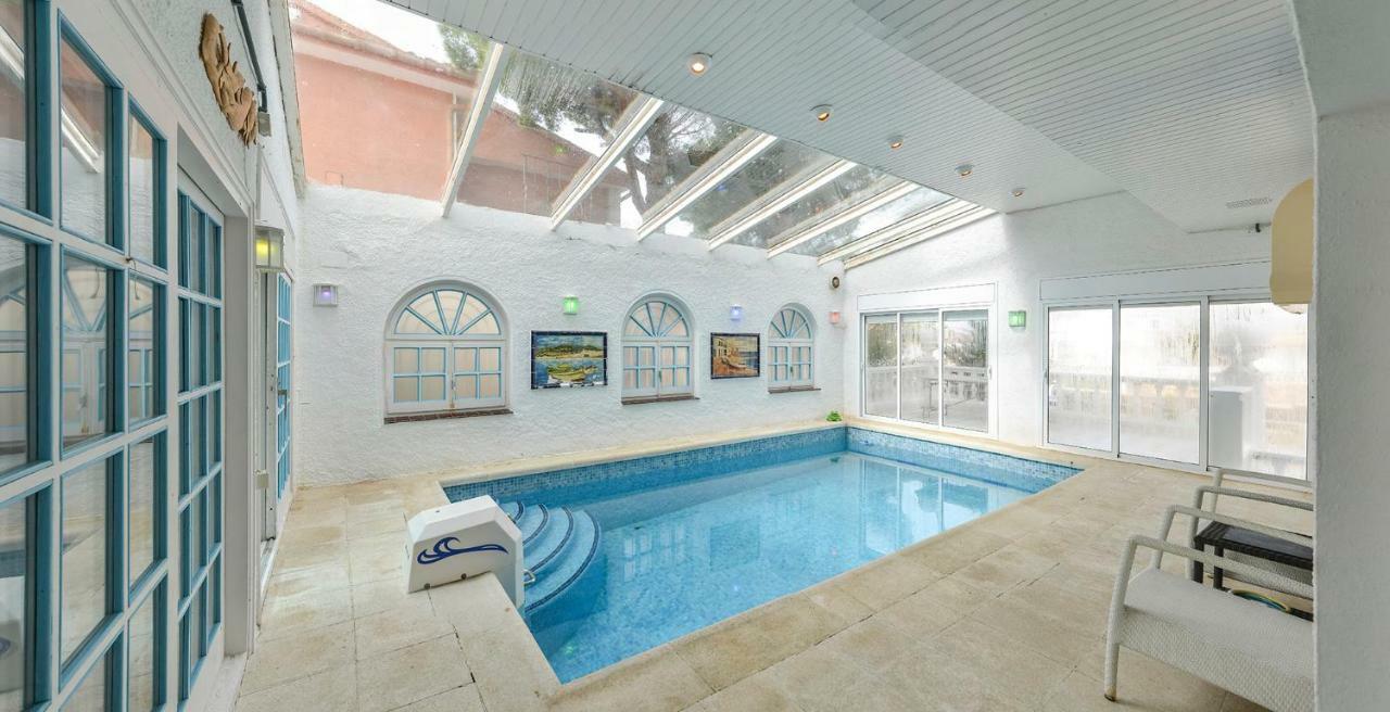 Villa Requesens On Canal إمبوريابرافا المظهر الخارجي الصورة
